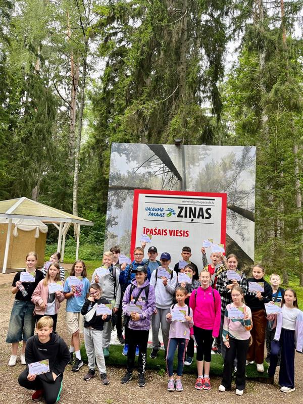 Ukrainas un Latvijas bērnu un jauniešu vasaras nometnes "Daba vieno, darot un radot" noslēdzošā diena.
