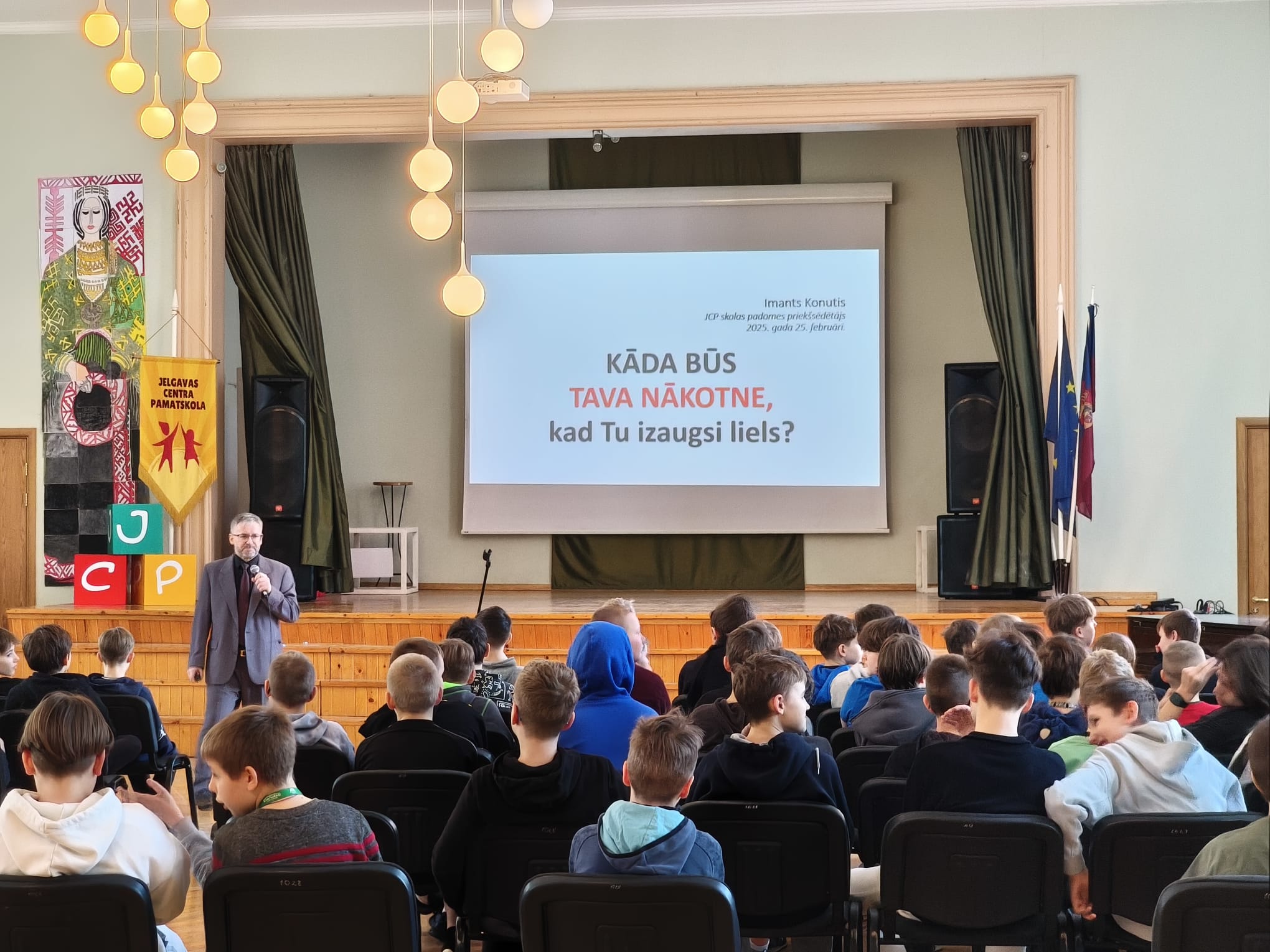 Tikšanās ar Skolas padomes priekšsēdētāju I.Konuti.