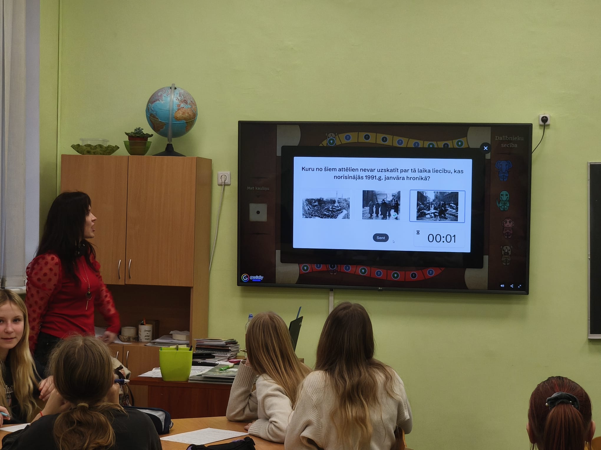 Barikāžu atceres laiks skolā