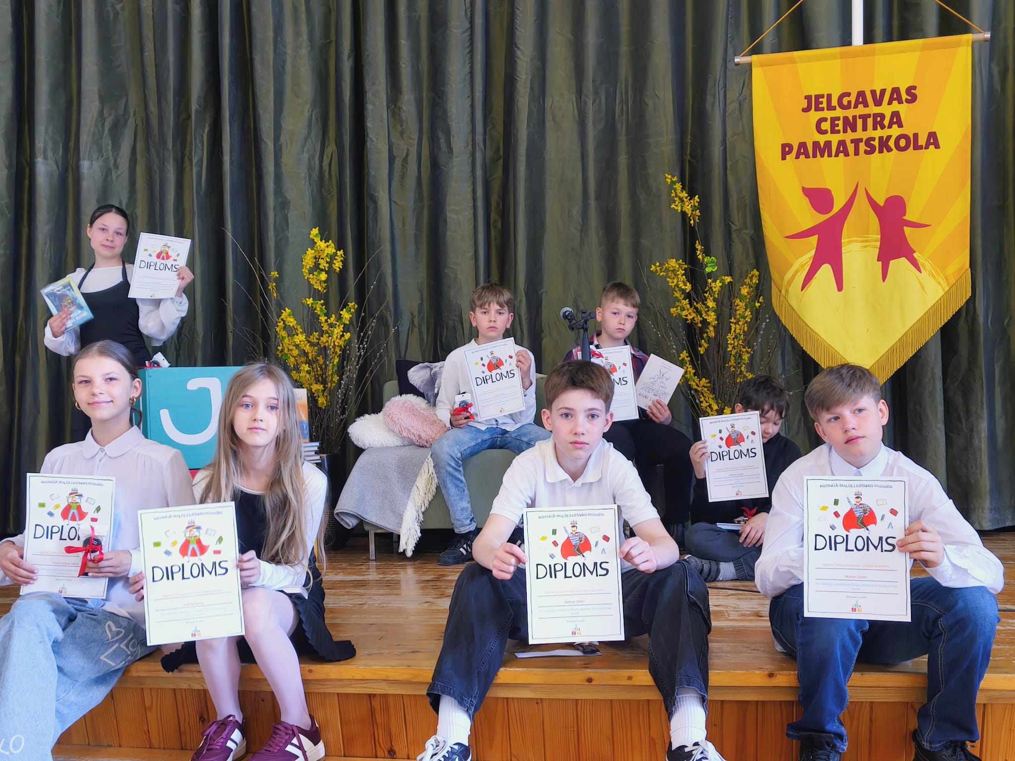 Skaļās lasīšanas konkurss skolā