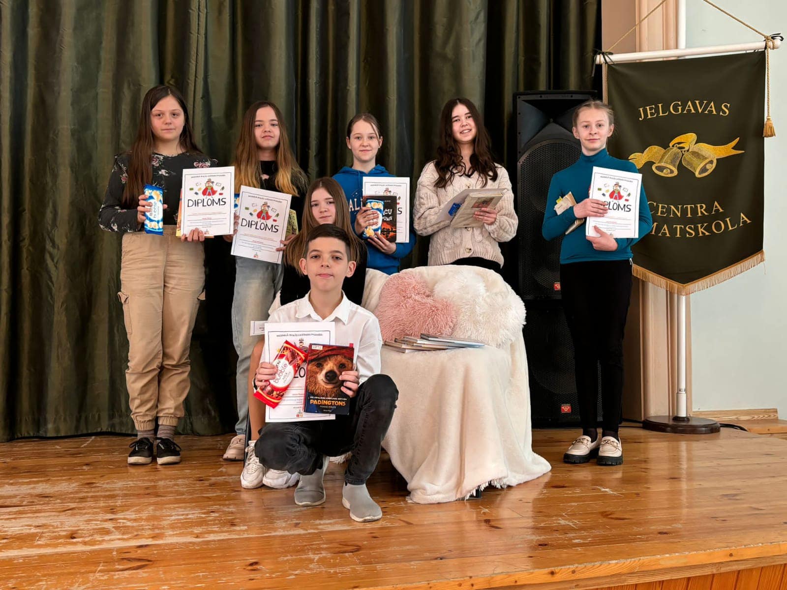 Skaļās lasīšanas konkurss skolā