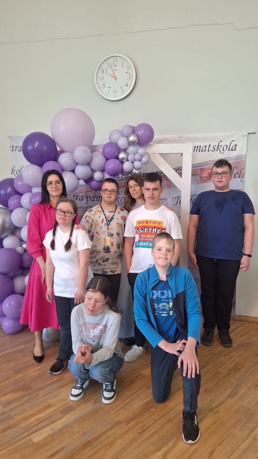 Ciemiņi no Valdekas pamatskolas.