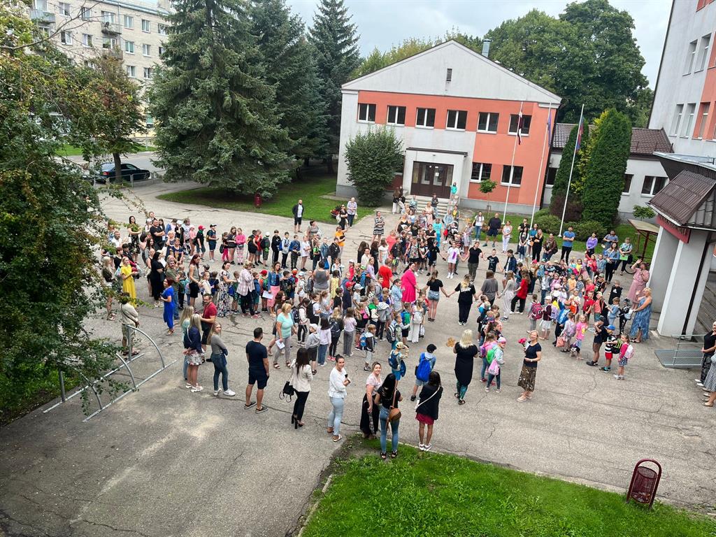 Nometnes "Kopā darot- mēs varam!" un vasaras skoliņas "Esi sveicināta, Skola!" mirkļi